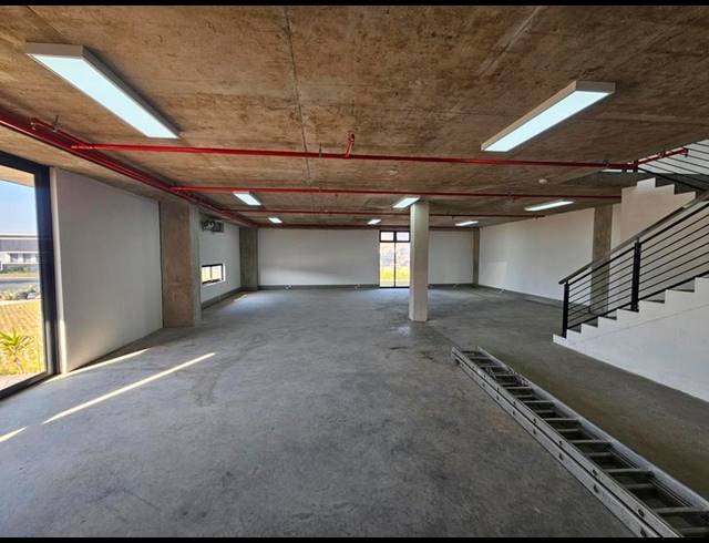 INDUSTRIAL PROPERTY TO RENT IN CORNUBIA
